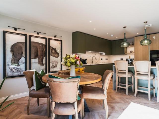 Flat for sale in Dore, South Yorkshire