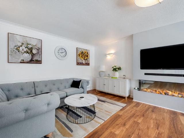 Flat for sale in Cheadle, Greater Manchester