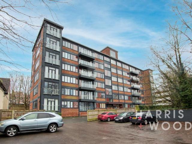 Flat for sale in Fordham Heath, Essex