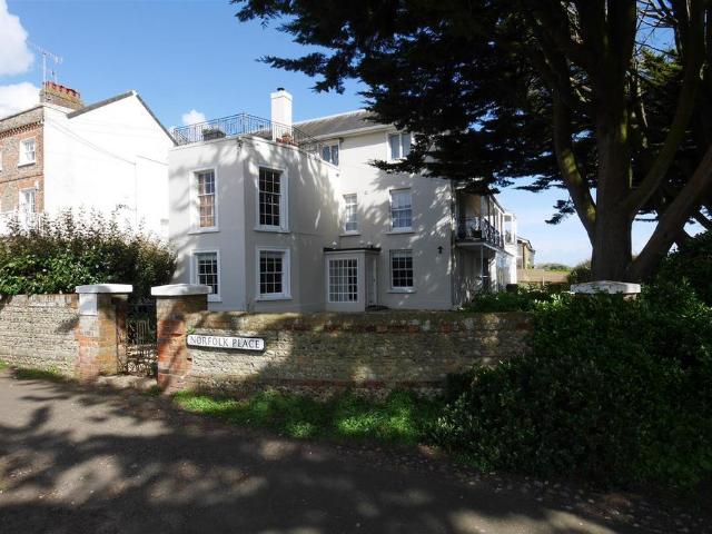 Flat for sale in Clapham, West Sussex
