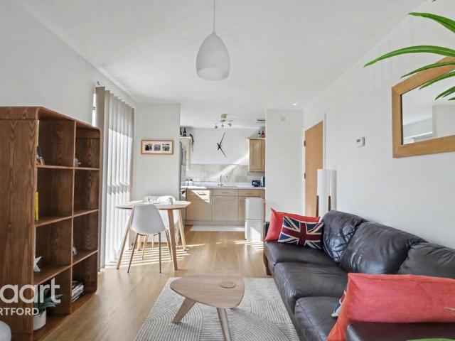 Flat for sale in Horton Kirby and South Darenth, The Butts