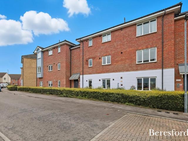 Flat for sale in Church End, Duton Hill