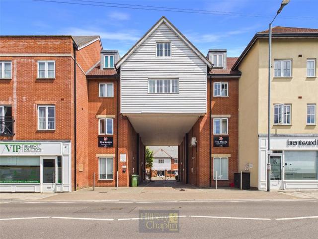 Flat for sale in Navestock Side, Essex