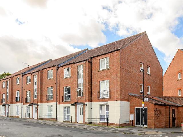 Flat for sale in Fishergate, High Field
