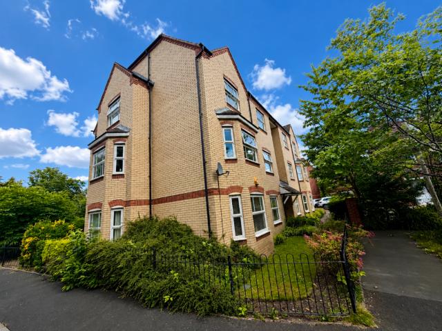 Flat for sale in Fearnhead, Warrington