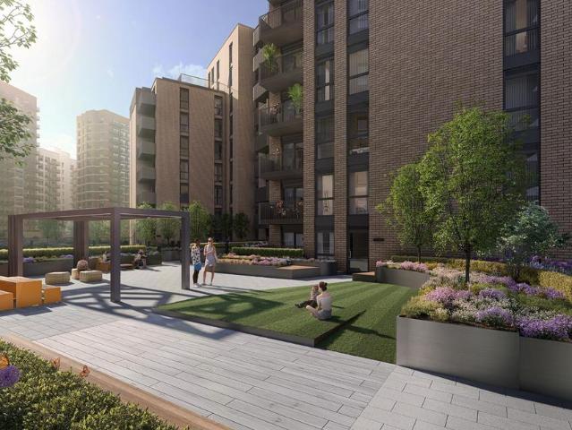 Flat for sale in London Borough of Hounslow, Strand