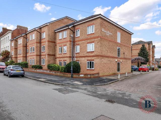 Flat for sale in Sydenham, Green Close