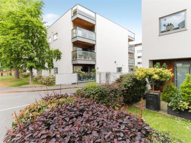 Flat for sale in Ewens Farm, Cheltenham