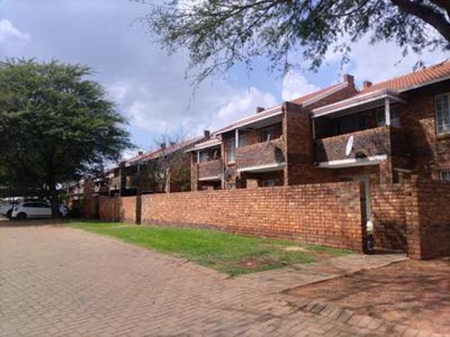 Apartment for sale in Akasia, Gauteng