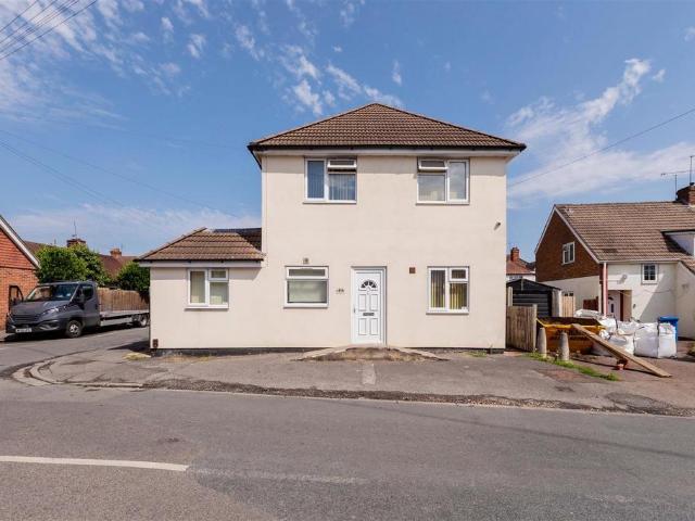Flat for sale in Maidenhead