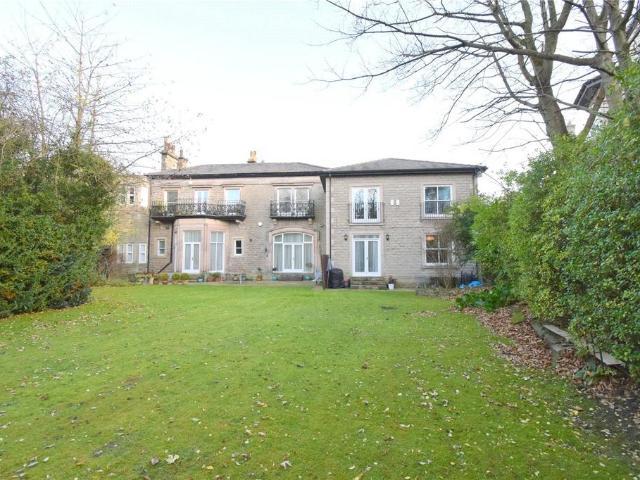 Flat for sale in Calderstones