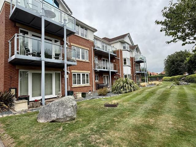 Flat for sale in St Annes, Lytham