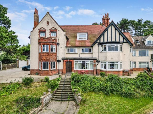 Flat for sale in Comers, Norfolk