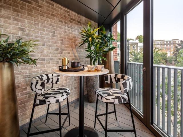 Flat for sale in Holborn, Greater London