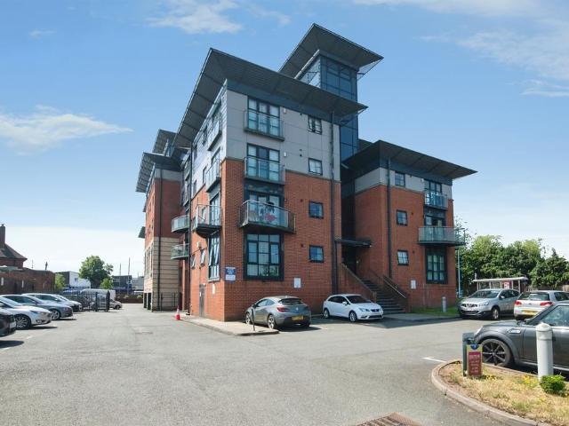 Flat for sale in Stone Cross, Wednesbury