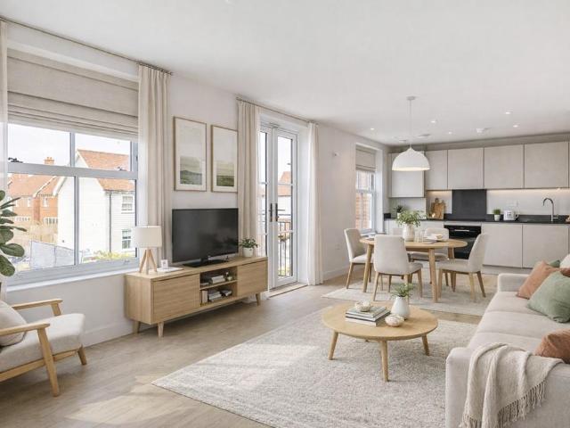 Flat for sale in Mistley, Dale Hill