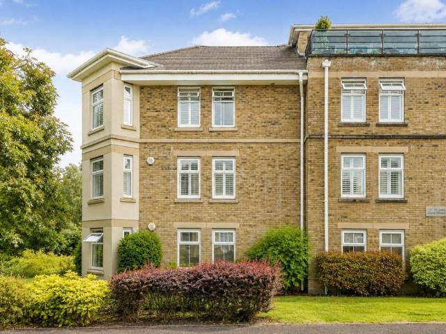 Flat for sale in The Slade, Oxfordshire