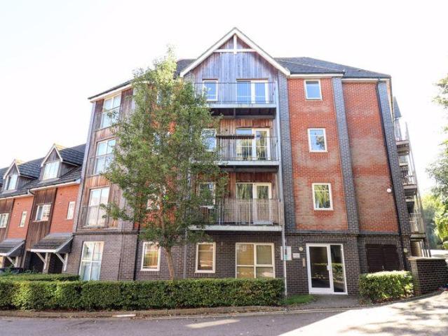 Flat for sale in Bletchley and Fenny Stratford, Fenny Stratford