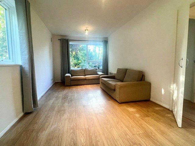 Flat for sale in Muswell Hill, Greater London