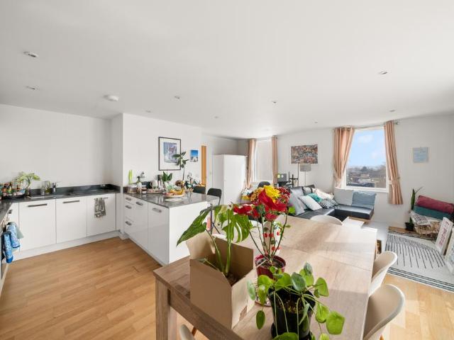 Flat for sale in Upper Sydenham, Greater London