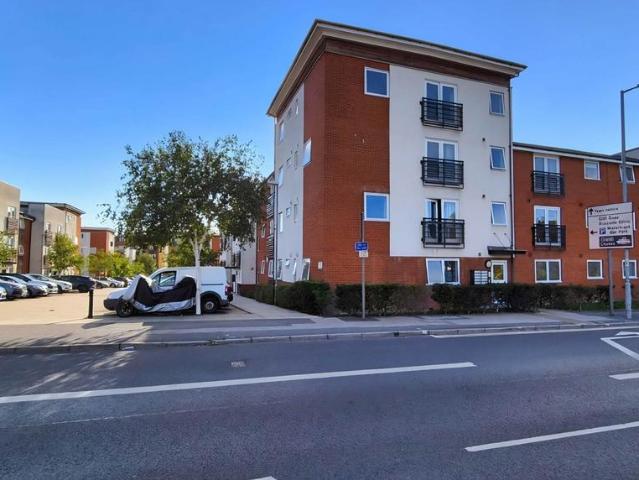 Flat for sale in Stoke, Ipswich
