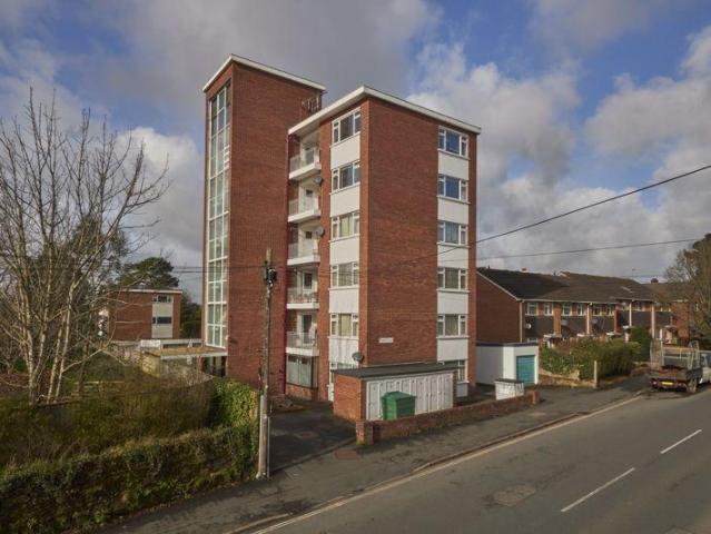 Flat for sale in St Leonards, Watergate