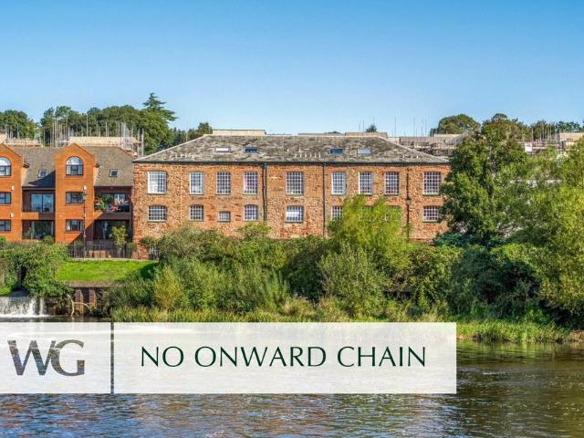 Flat for sale in St Leonards, Watergate