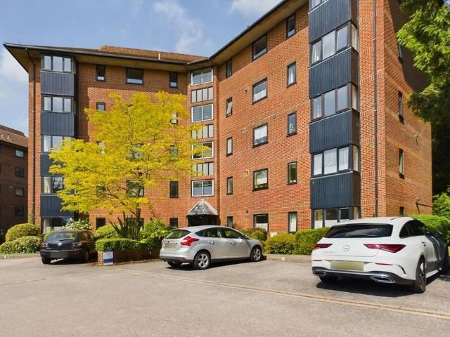 Flat for sale in Glen Eyre, City Of Southampton