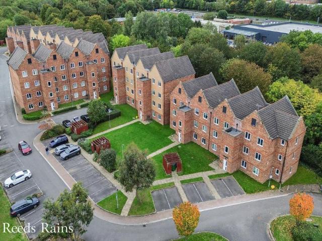 Flat for sale in Loundsley Green, East Midlands