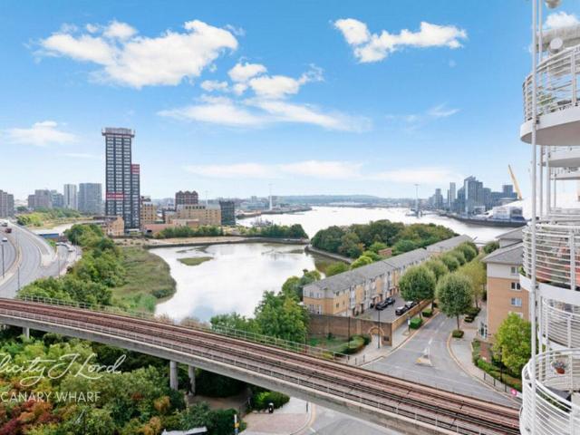 Flat for sale in Blackwall, Greater London