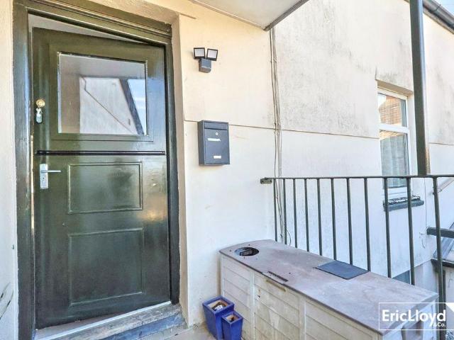 Flat for sale in Brixham