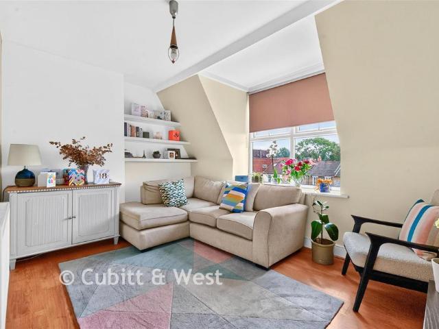 Flat for sale in London Borough of Croydon, Greater London