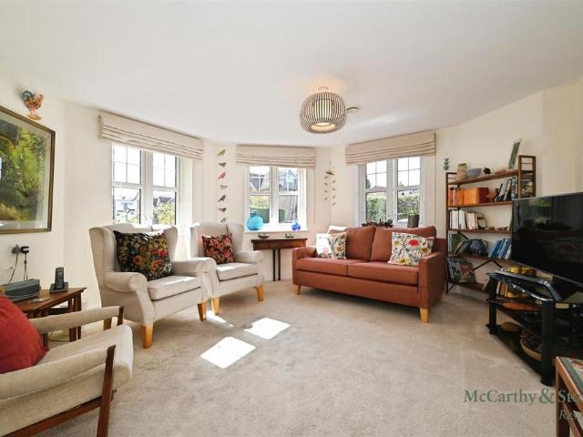Flat for sale in North Town, Maidenhead