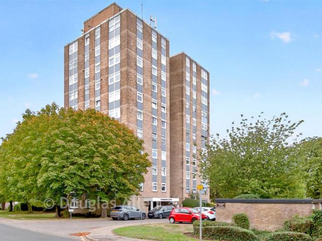 Flat for sale in Great Warley, Brentwood