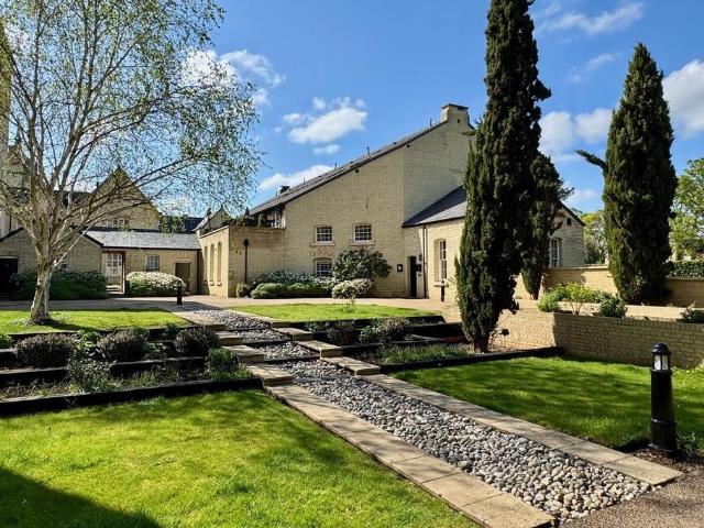 Flat for sale in Fairfield Park, Bedfordshire