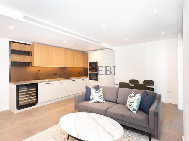 Flat for sale in St. George in the East, Wapping