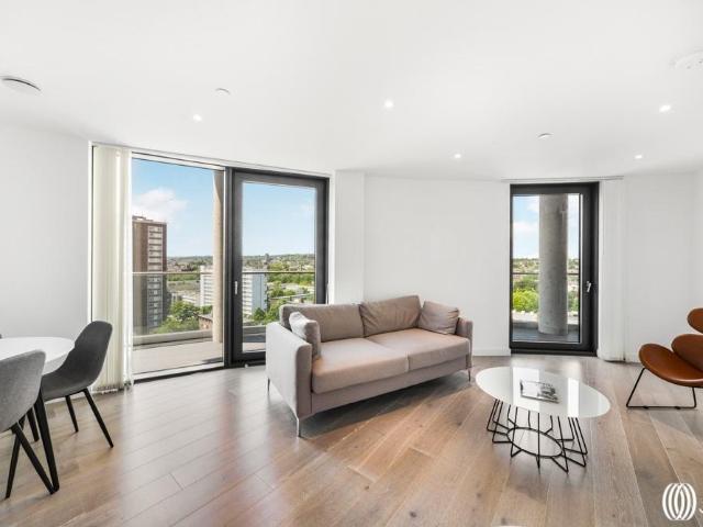 Flat for sale in City North, Greater London