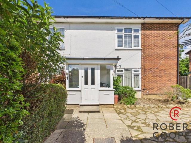 Flat for sale in Greater London