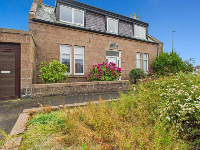 Flat for sale in Peterhead, Scotland