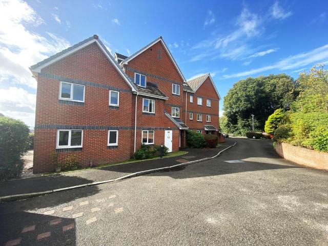 Flat for sale in Holcombe Down, Bridford