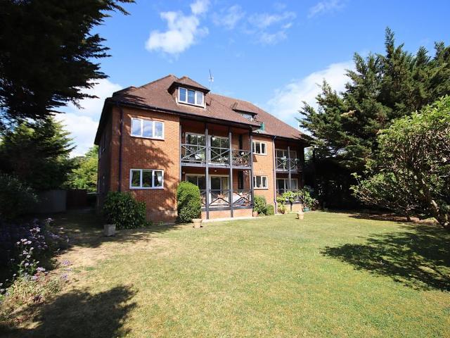 Flat for sale in Maidenhead