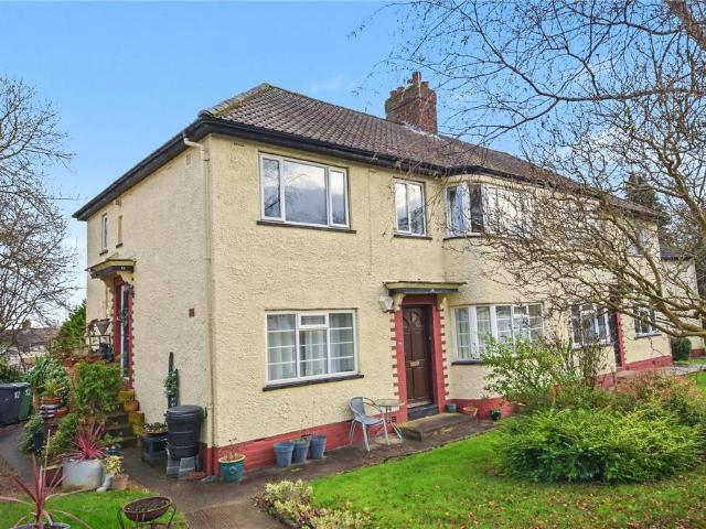 Flat for sale in Holt Park, West Yorkshire