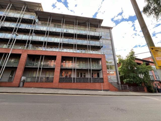 Flat for sale in Park Central, Birmingham