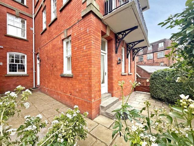 Flat for sale in Frankwell, Shropshire
