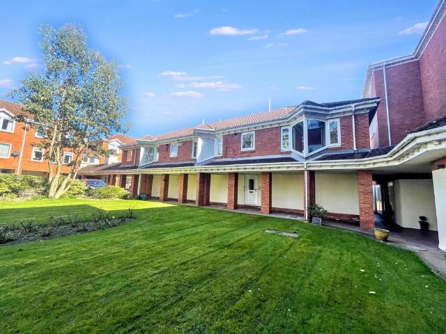 Flat for sale in Westoe, South Shields