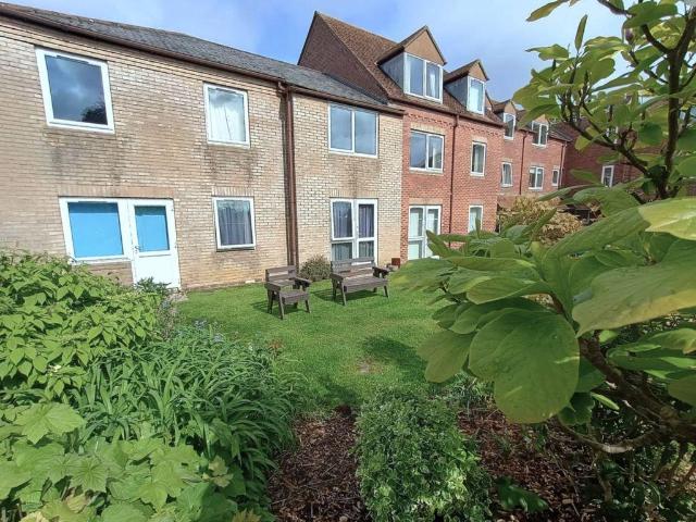 Flat for sale in Wareham Town, Arne