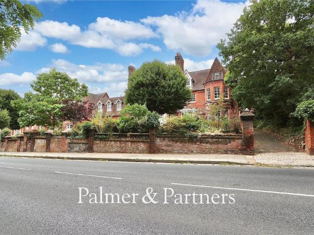 Flat for sale in The Dales, Key Street