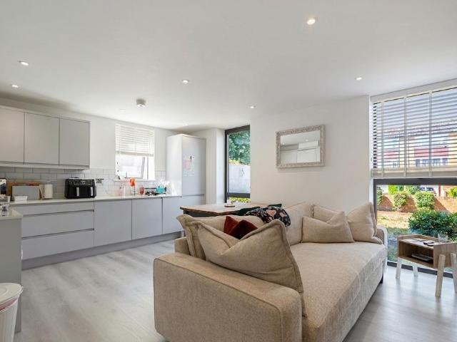Flat for sale in Greater London
