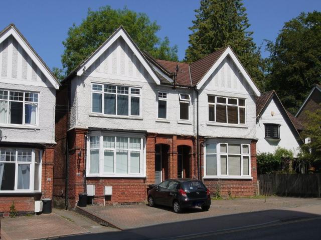 Flat for sale in Sevenoaks, The Butts