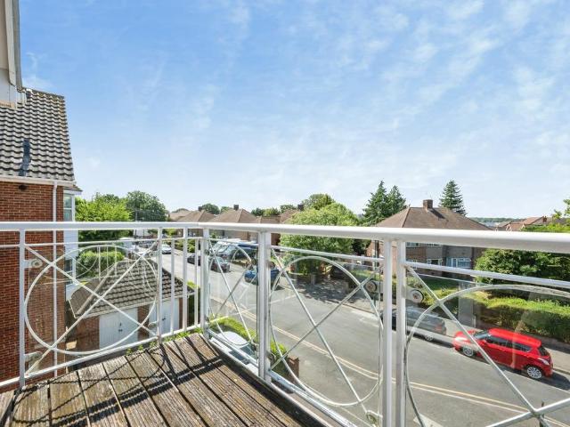 Flat for sale in Greater London